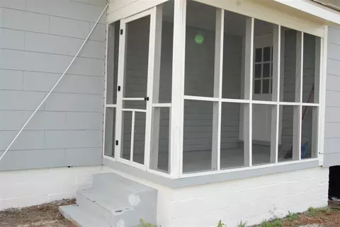 208 E K St, Erwin, NC 28339 photo 13
