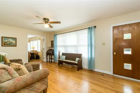 6324 Tryon Rd, Cary, NC 27518 photo 4