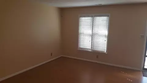 16 Riverwalk Ter, Durham, NC 27704 photo 3