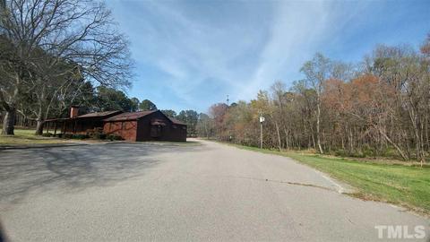 724 Old Zebulon Rd, Wendell, NC 27591 photo 2