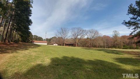 724 Old Zebulon Rd, Wendell, NC 27591 photo 3