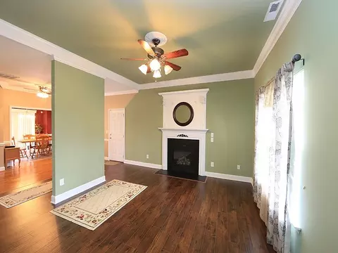 302 Sylvias Ct, Durham, NC 27703 photo 4