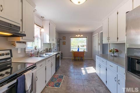 3718 Kenmore Rd, Durham, NC 27705 photo 7