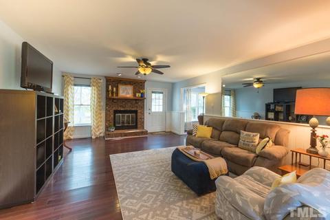 3718 Kenmore Rd, Durham, NC 27705 photo 4