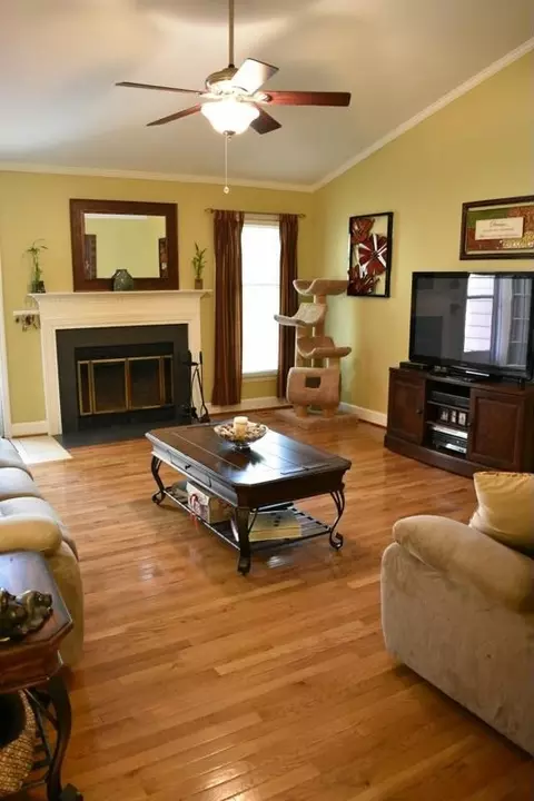 103 Boldleaf Ct, Cary, NC 27513 photo 9