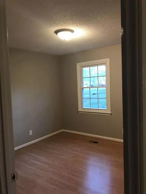5114 Autumn Dr, Durham, NC 27712 photo 9