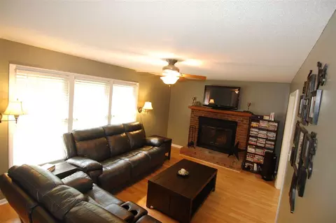 101 Esquire Ln, Cary, NC 27513 photo 3