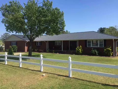 705 Old Post Rd, Erwin, NC 28339 photo 3
