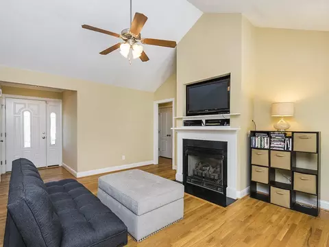 4480 Springbrook Dr, Burlington, NC 27215 photo 4