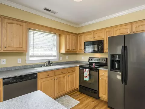 4480 Springbrook Dr, Burlington, NC 27215 photo 8