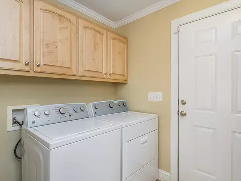 4480 Springbrook Dr, Burlington, NC 27215 photo 9