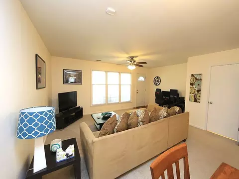 21 Georgetown Ct, Durham, NC 27705 photo 3