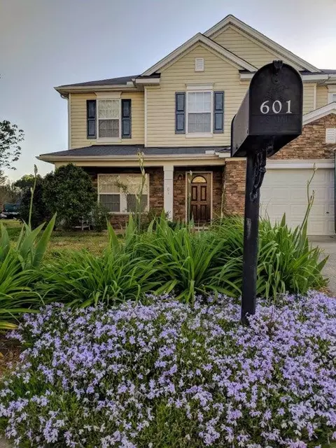 601 Conover Rd, Durham, NC 27703 photo 1