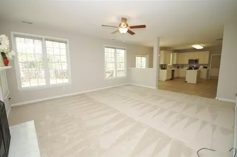 708 Continental Dr, Durham, NC 27712 photo 11