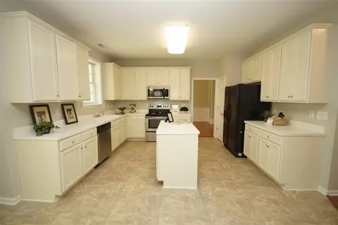 708 Continental Dr, Durham, NC 27712 photo 6