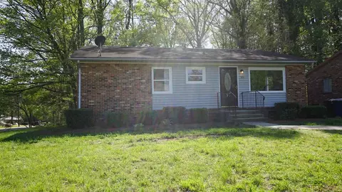 840 Waring St, Durham, NC 27704 photo 2