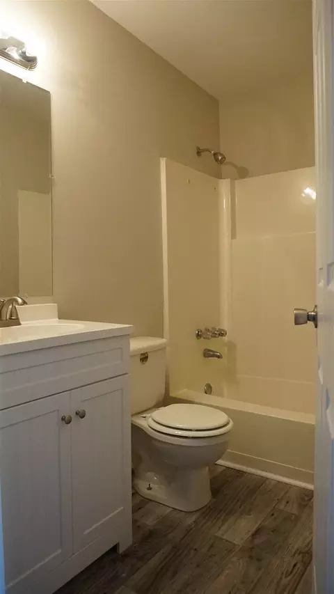 840 Waring St, Durham, NC 27704 photo 8