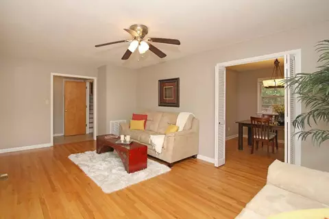 416 E Millbrook Rd, Raleigh, NC 27609 photo 4