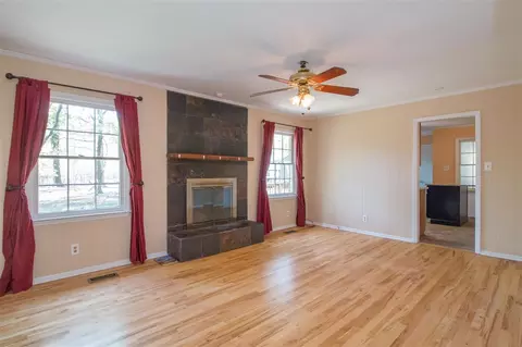 4707 Heritage Dr, Durham, NC 27712 photo 6