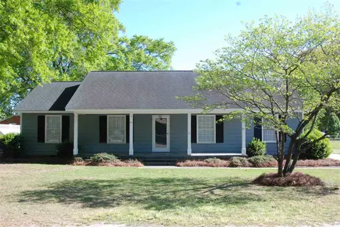 101 Tracy Ln, Dunn, NC 28334 photo 1