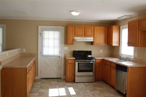 101 Tracy Ln, Dunn, NC 28334 photo 4