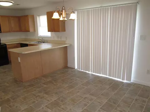 2005 Spring Creek Dr, Durham, NC 27704 photo 6
