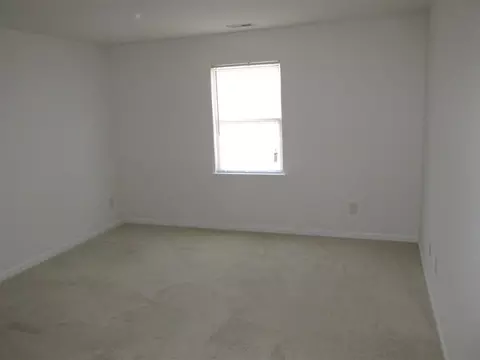 2005 Spring Creek Dr, Durham, NC 27704 photo 10