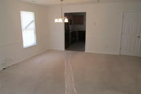 2005 Spring Creek Dr, Durham, NC 27704 photo 2