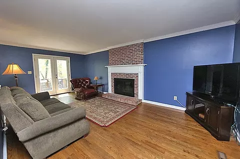9 Fox Chase Ln, Durham, NC 27713 photo 2