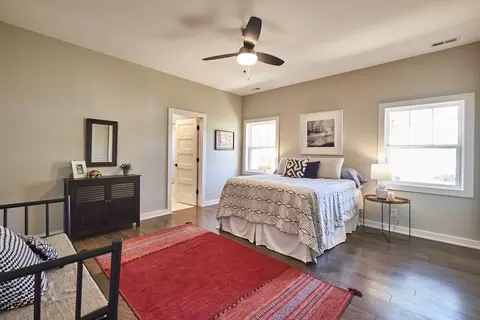 1203 Spruce St, Durham, NC 27701 photo 9