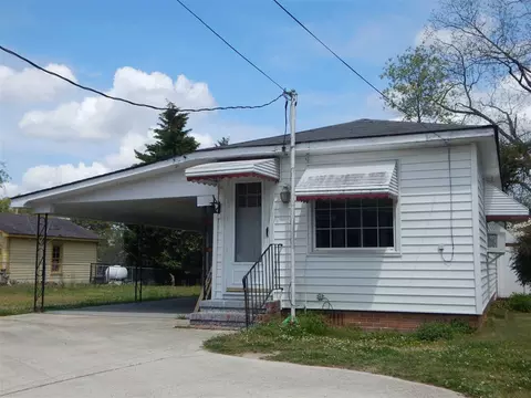 308 W Main St, Benson, NC 27504 photo 2