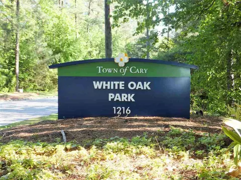 100 Forest Brook Dr, Cary, NC 27519 photo 20