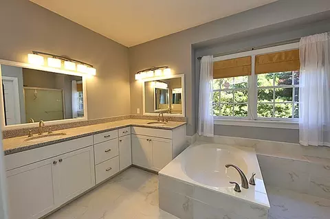 100 Forest Brook Dr, Cary, NC 27519 photo 10
