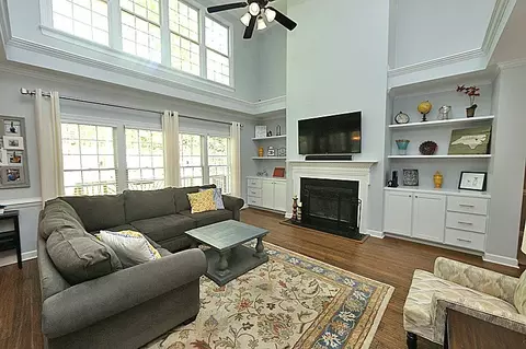 100 Forest Brook Dr, Cary, NC 27519 photo 4