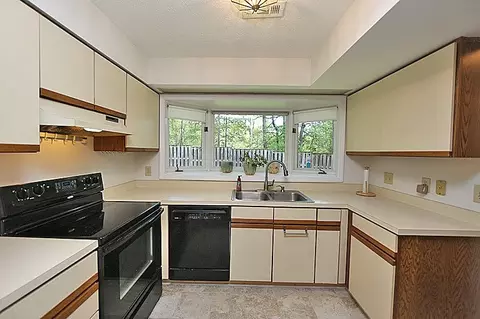 4103 Beechnut Ln, Durham, NC 27707 photo 9