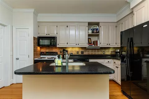 101 Waverly Pl, Durham, NC 27713 photo 8