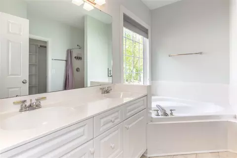905 Cedar Downs Dr, Raleigh, NC 27607 photo 11
