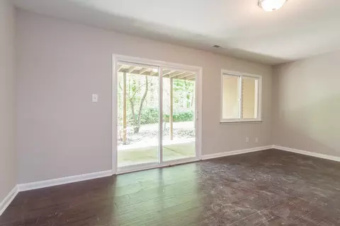 6 Glenmore Dr, Durham, NC 27707 photo 9