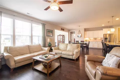 194 Meadowmist Dr, Garner, NC 27529 photo 9