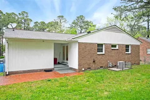 504 E Millbrook Rd, Raleigh, NC 27609 photo 18