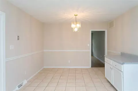 504 E Millbrook Rd, Raleigh, NC 27609 photo 13