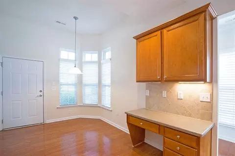 906 Endhaven Pl, Cary, NC 27519 photo 9