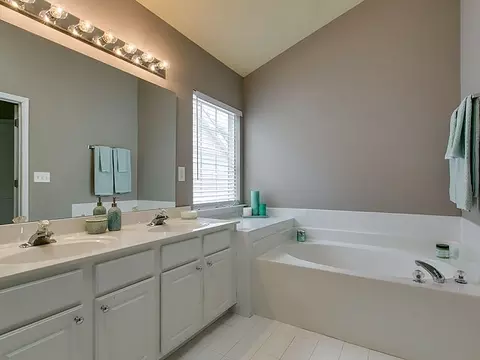 1016 Red Hat Ln, Durham, NC 27713 photo 15
