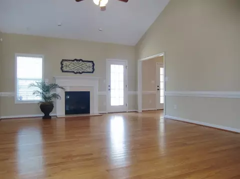 812 Merry St, Dunn, NC 28334 photo 3