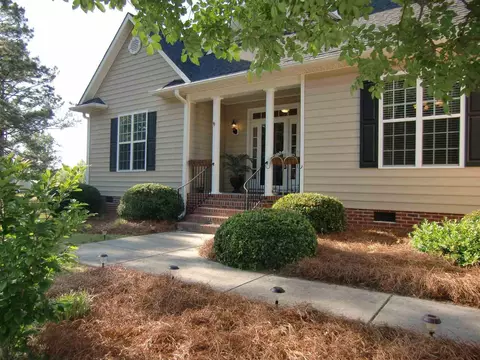 812 Merry St, Dunn, NC 28334 photo 2