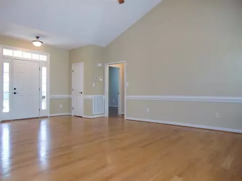 812 Merry St, Dunn, NC 28334 photo 4