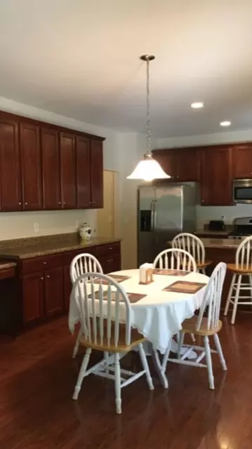 1914 Pear Tree Ln, Durham, NC 27703 photo 8