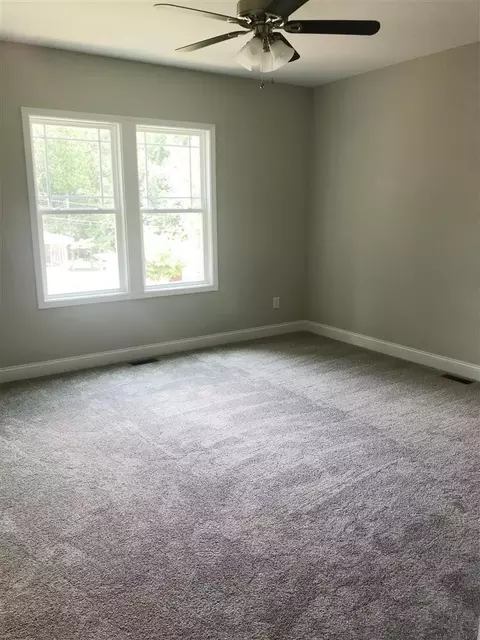 905 E Joyner St, Clayton, NC 27520 photo 5