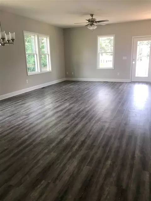 905 E Joyner St, Clayton, NC 27520 photo 2