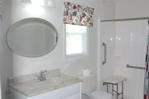 202 S 17th St, Erwin, NC 28339 photo 4